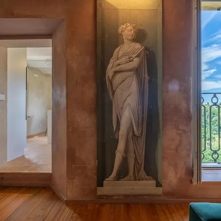 La Loggia Apartment *